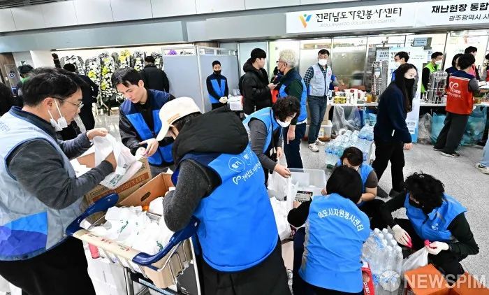 灵堂前的泡面被谁偷了？什么坏事都赖中国，这样的韩国还有救吗？