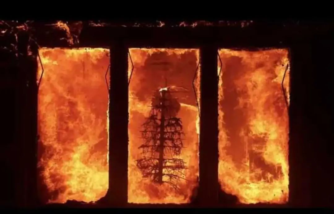 美国“天火焚城”? 美国“天火焚城”?