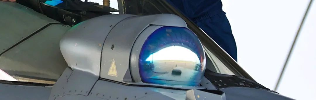 歼20见了都得绕道走，歼16的“蓝眼睛”，隐身战机的命门