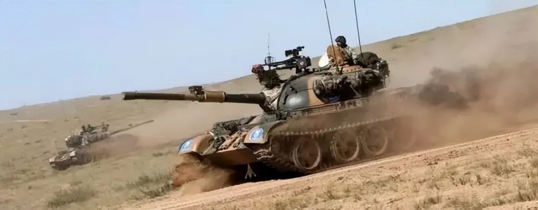 解放军坦克连的人数那么少,只有30名官兵,能顺利作战吗? 解放军坦克连的人数那么少,只有30名官兵,能顺利作战吗?