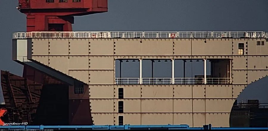 斜角甲板双弹滑道,10万吨级核航母加速推进,最快明年见全貌 斜角甲板双弹滑道,10万吨级核航母加速推进,最快明年见全貌