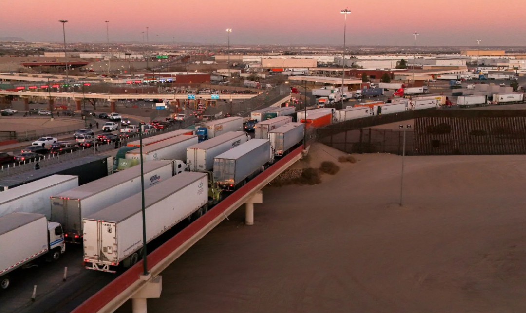 被轻松拿捏的邻国