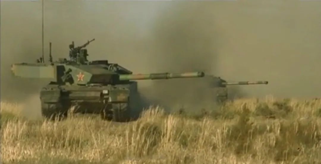 解放军坦克连的人数那么少,只有30名官兵,能顺利作战吗? 解放军坦克连的人数那么少,只有30名官兵,能顺利作战吗?