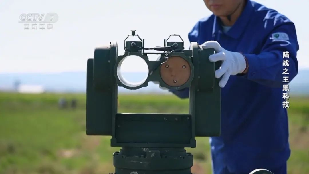 央视曝光:坦克主动防御系统“双发实弹拦截”,前所未有的自信 央视曝光:坦克主动防御系统“双发实弹拦截”,前所未有的自信