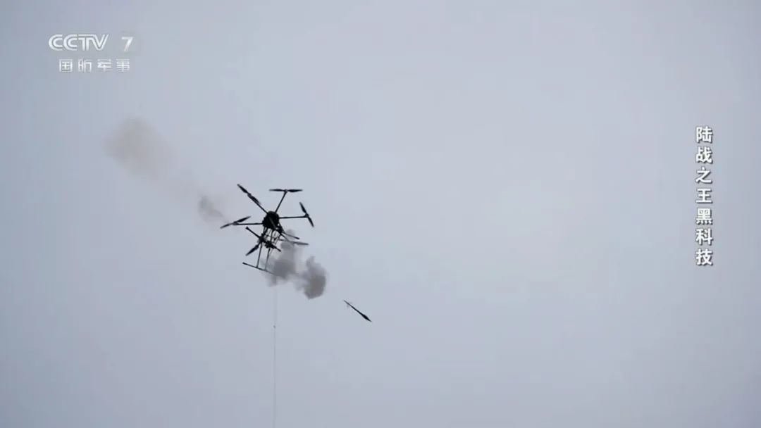 央视曝光:坦克主动防御系统“双发实弹拦截”,前所未有的自信 央视曝光:坦克主动防御系统“双发实弹拦截”,前所未有的自信