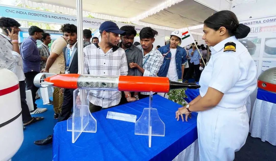 印度展示两种高超音速弹道导弹,但个顶个的外形奇葩 印度展示两种高超音速弹道导弹,但个顶个的外形奇葩