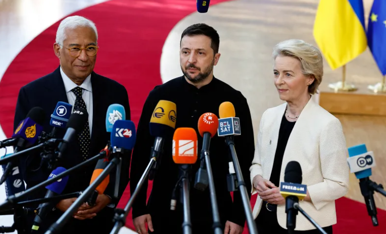 色厉内荏 色厉内荏