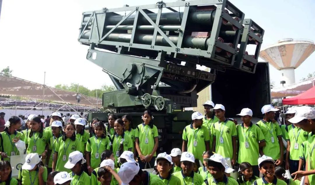 印度展示两种高超音速弹道导弹,但个顶个的外形奇葩 印度展示两种高超音速弹道导弹,但个顶个的外形奇葩