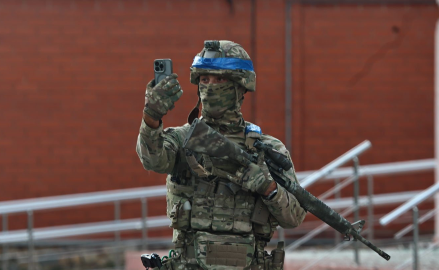 老牌特种部队进村“绞肉”,乌军反击终于“小胜”! 老牌特种部队进村“绞肉”,乌军反击终于“小胜”!