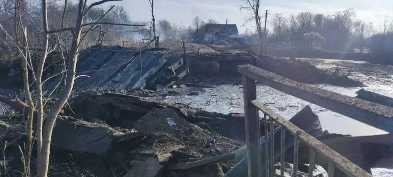 俄军大破库尔斯克防线,突击队借助废弃天然气管道突入苏贾市区! 俄军大破库尔斯克防线,突击队借助废弃天然气管道突入苏贾市区!