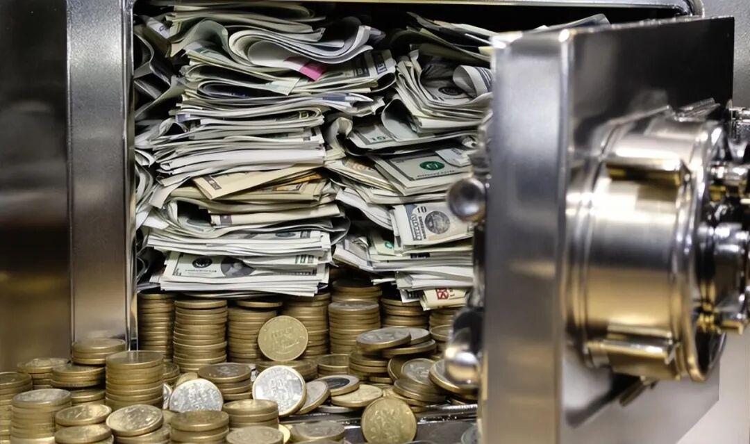 俄罗斯高层被“抄家”,交出金银才能保平安,普京不再罪不及家人