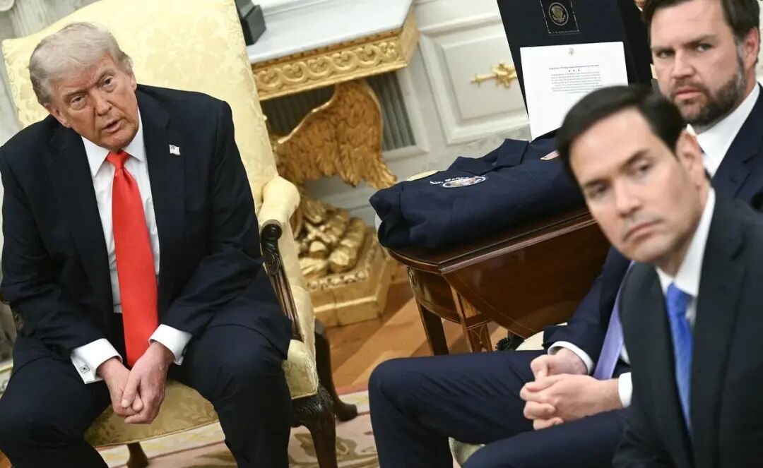 史上最大瓜,懂王和克林顿闹绯闻!!