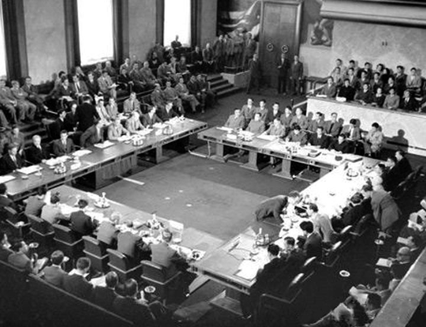 普京面临和胡志明一样的难题