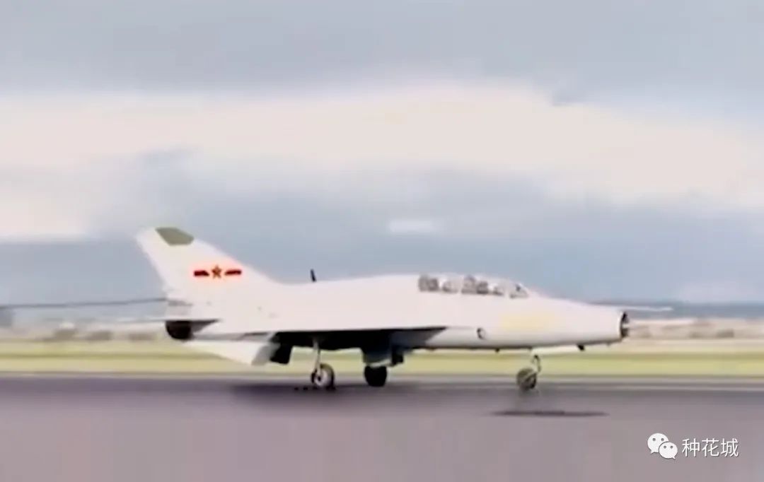 歼7将在一年内全部退役，传递出4点信号！