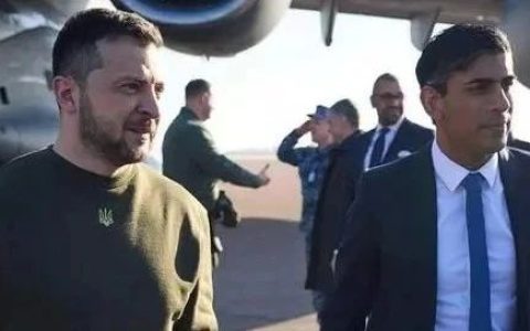 泽连斯基突访英国，五大细节意味深长