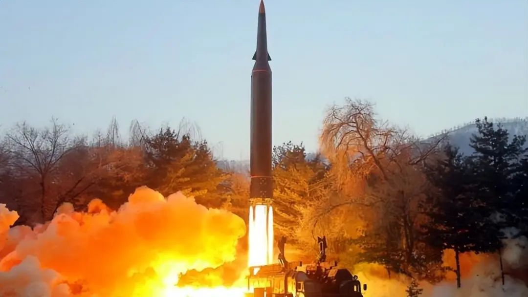 朝鲜跻身全球军事强国，专家：朝鲜导弹发展迅猛追赶中俄超越美国