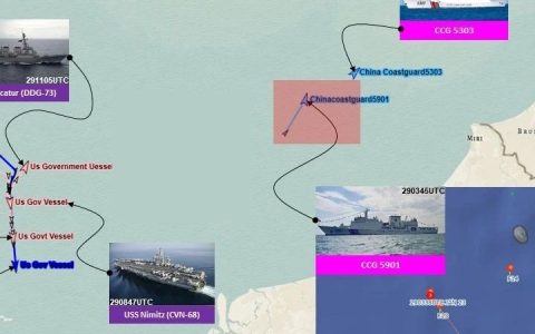 美军航母在南海，杀了个回马枪，一进曾母暗沙，就被中方抓个正着