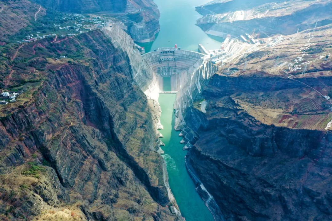 水电告急：西南水电大省受冲击