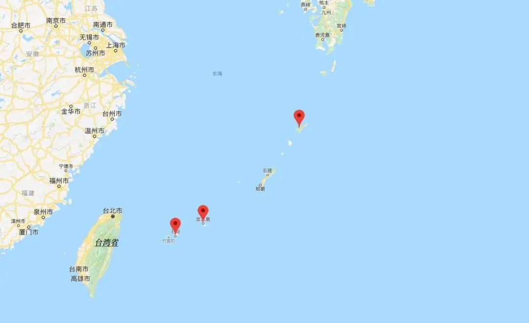 台岛以东，一艘“不沉航母”启用？火箭军的东风快递又多了一个靶子