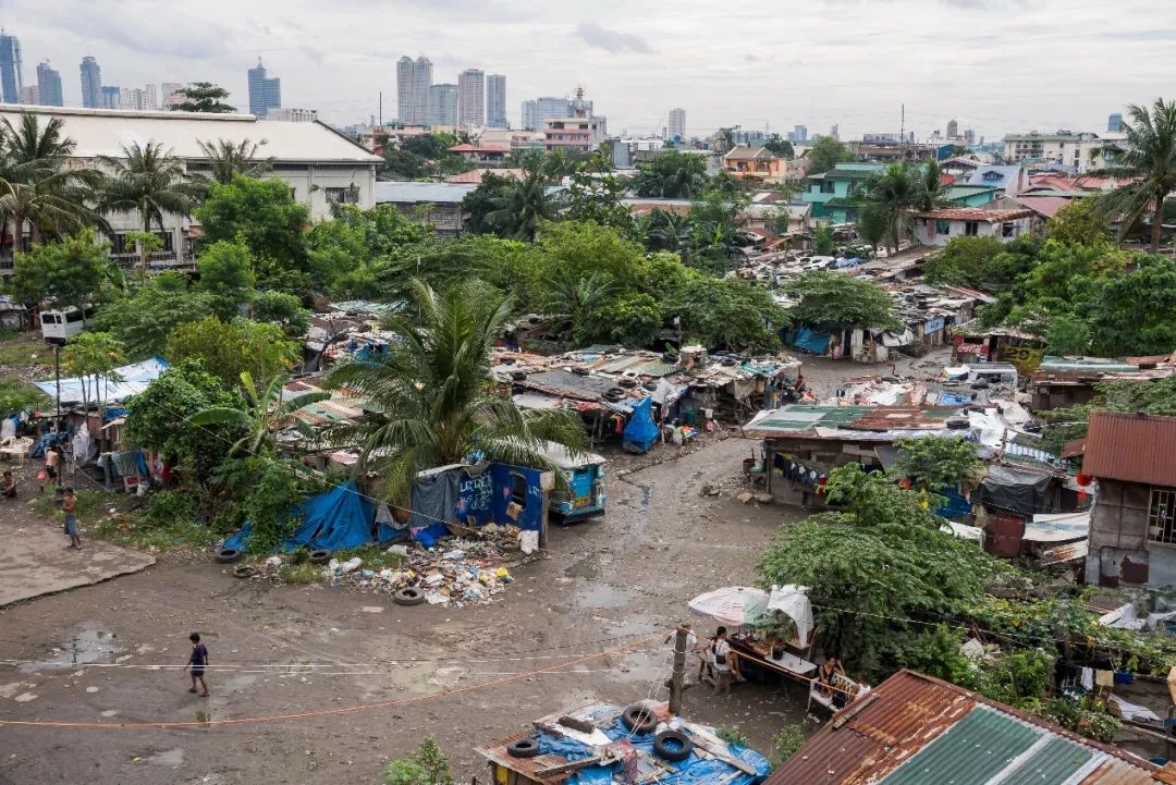 家政帝国：菲律宾为何向全球输送百万保姆？