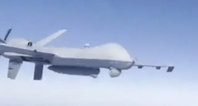 俄罗斯公布坠毁美军无人机画面，反驳撞击说：自己摔的管我什么事
