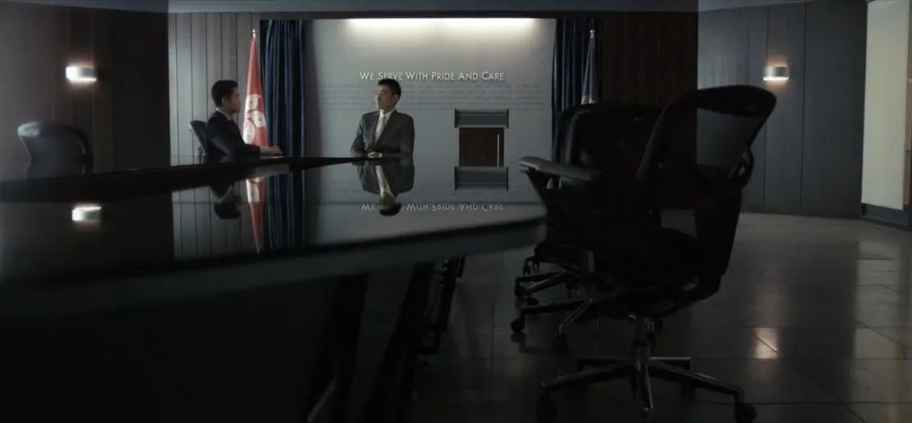 警队背景的李家超上台了，香港应该稳了