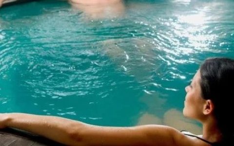 德国允许女性裸泳！国内女拳会跟进么？