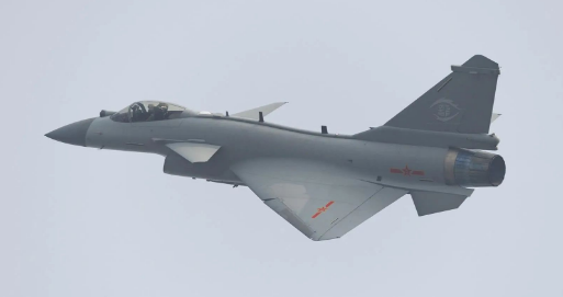 刚果金歼10C枭龙全都要，中国武器非洲出口额创新高，已超美国3倍