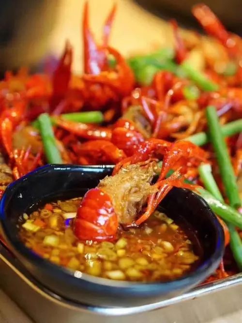夏天到了，马云也想回来吃龙虾了
