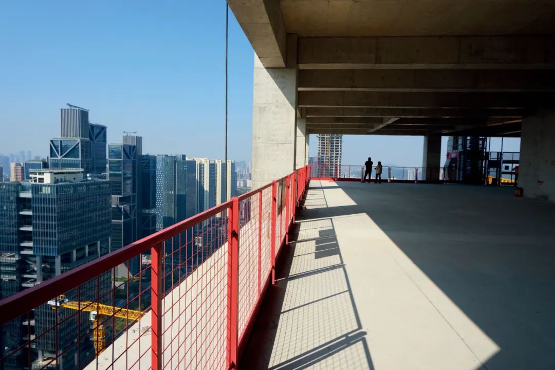 深圳太“挤”！工厂都开始上楼了