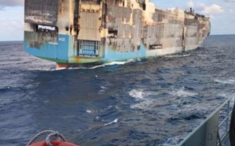 2.9万吨中国稀土沉没！运输船遇撞击21人落水，俄救援船紧急施救