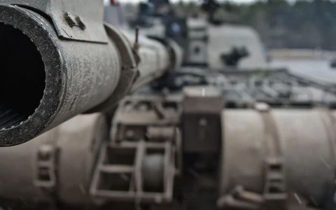 “贫铀弹快到期了，赶快送给乌克兰”