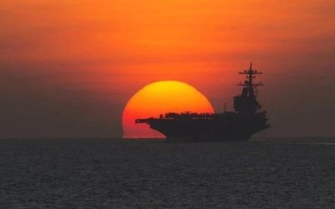 尼米兹级航母的最大尴尬，建造期6年，大修一次用时超过8年！