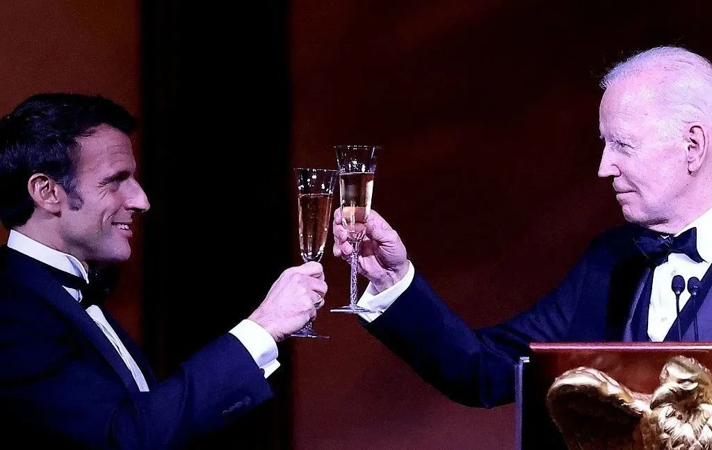 马克龙：法国和欧洲不能再当美国“跟班”了