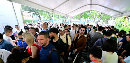 一季度进出口超预期狂飙，释放什么信号？