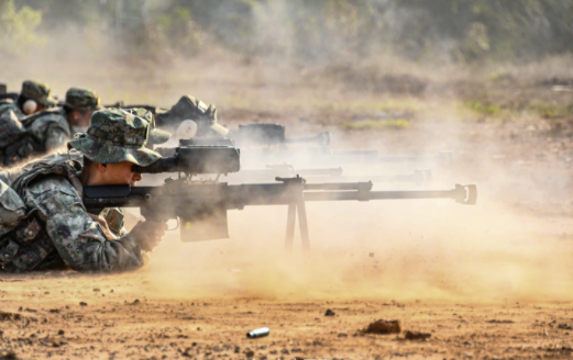 中国的航母，比外国航母小太多了