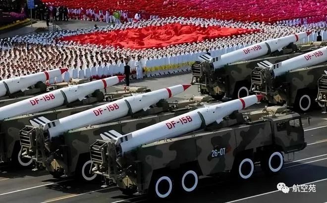 美国钻地弹有多恐怖？能打击地下60米的目标，却被中国轻松化解！