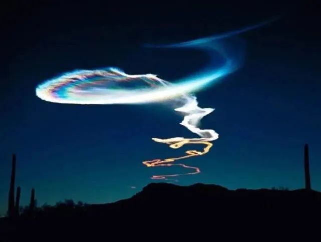 喜大普奔！第七次陆基中段反导拦截技术试验成功，夜空最绚丽的云