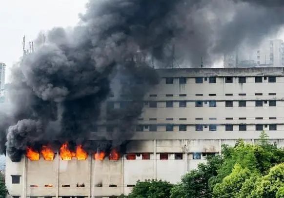 揭底莆田学徒：夺命大火背后，失控早已注定！