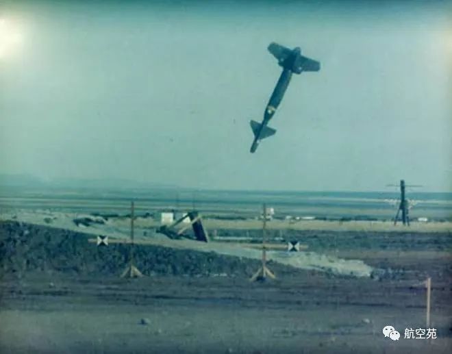 美国钻地弹有多恐怖？能打击地下60米的目标，却被中国轻松化解！