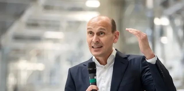 砸向大众的蛋糕，能阻止中国崛起吗？