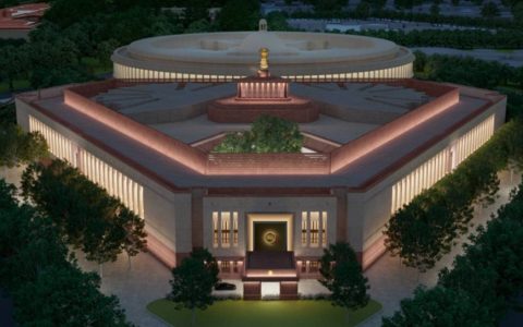 莫迪引发众怒！