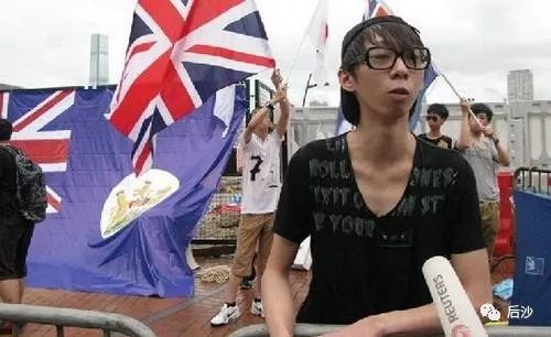 英国“间歇性精神病”又发作了，它对香港还不死心！