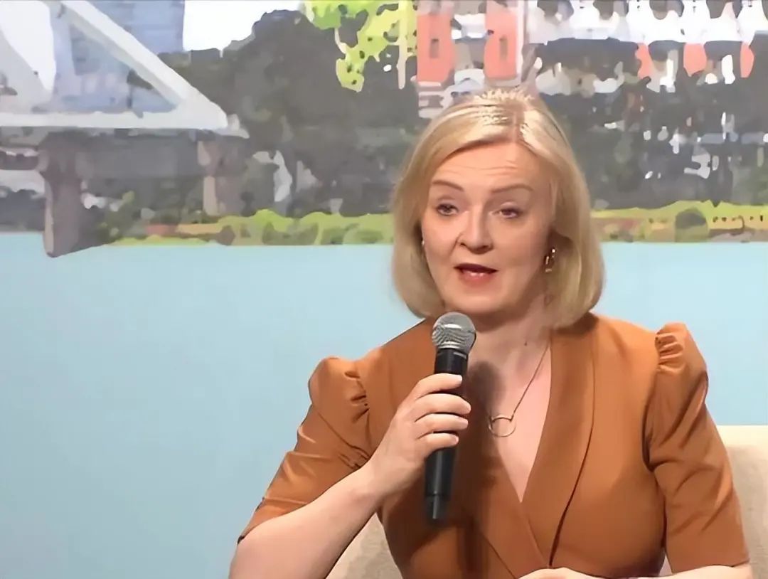 特拉斯窜台赚4百多万，这是大陆惠台的钱，穷台困台不能再等了