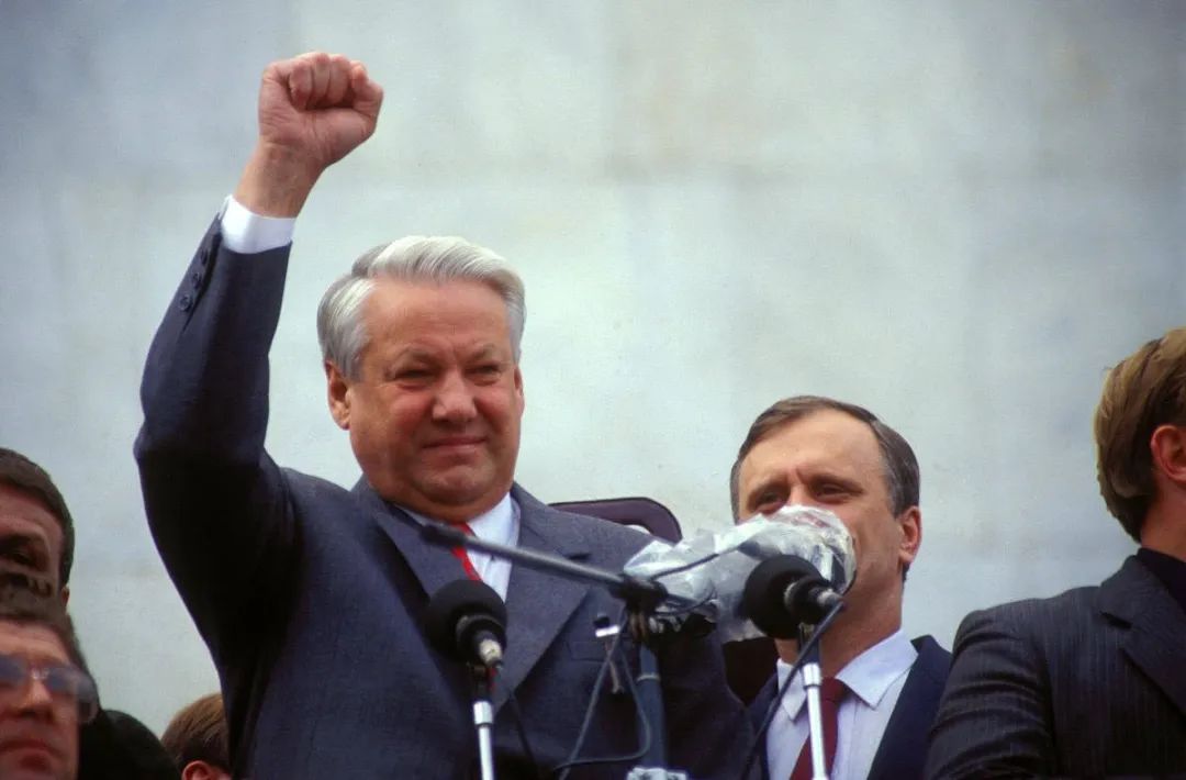 警惕“叶利钦式”人物，被外国收买、培养、扶持，对国家破坏极大