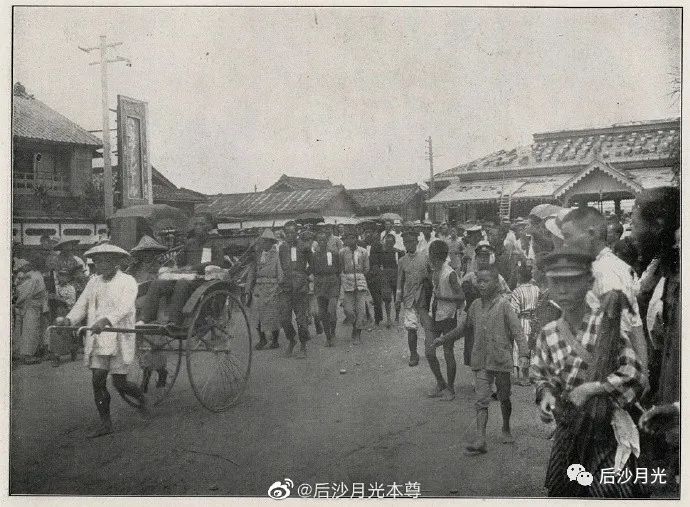 李东宪举五星红旗领奖，背后是一段极惨烈的台湾抗日史！