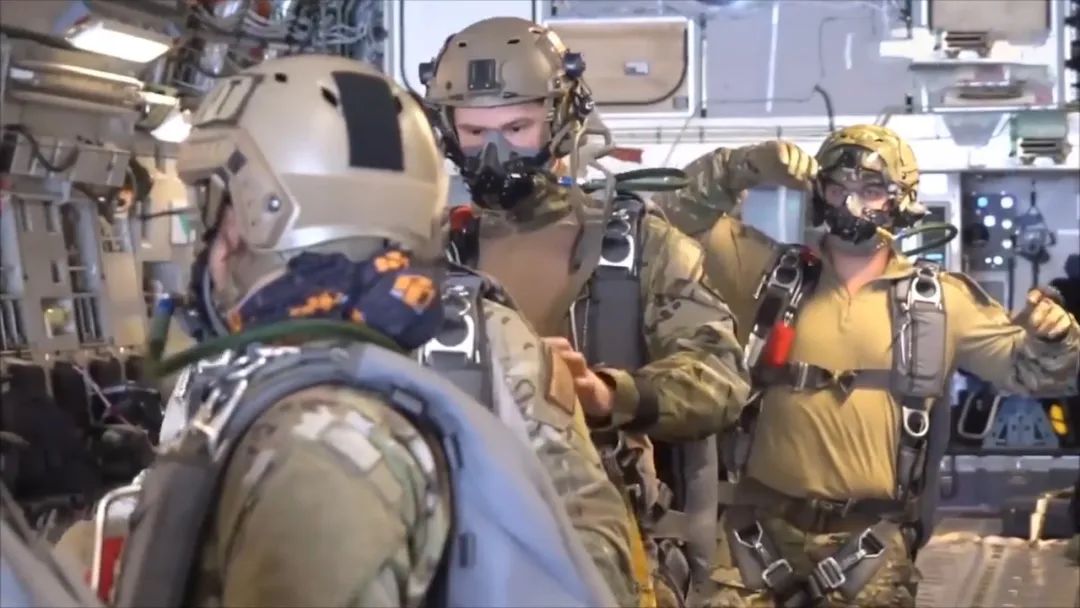 汶川空降15勇士的惊天一跳，为什么至今都说难度极高？