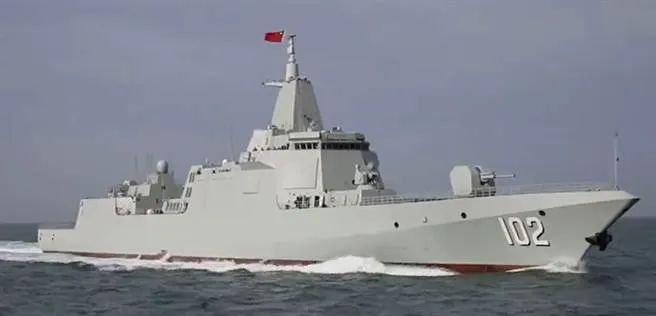 “G7在广岛举行时，它带领中国海军编队完成绕日巡逻”
