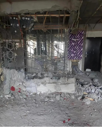 人生最倒霉的事，莫过于和挖承重墙的人做邻居