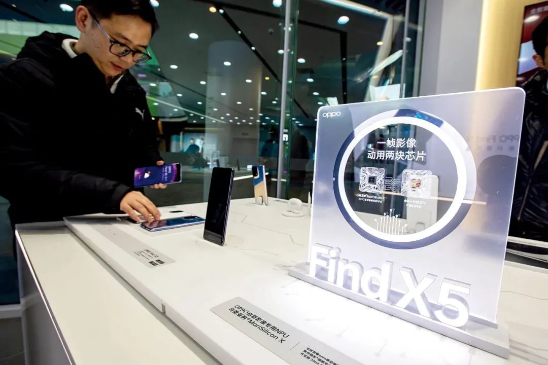 OPPO造芯梦碎，国产手机还行吗?